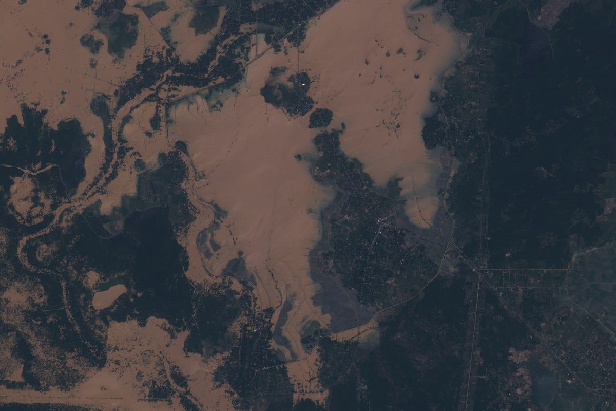 Satellite imagery of flooding in Sri Lanka used for disaster response and recovery mapping