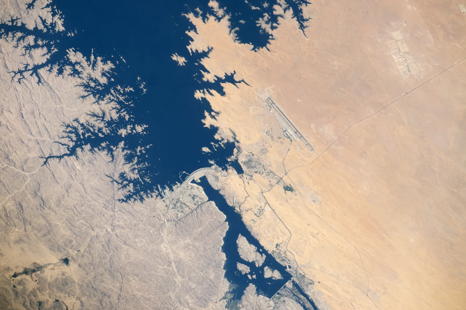 NASA astronaut photograph of the Aswan High Dam and Lake Nasser in southern Egypt