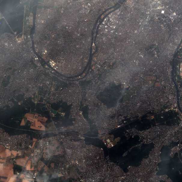 Satellite imagery of the Île-de-France region near Paris, France